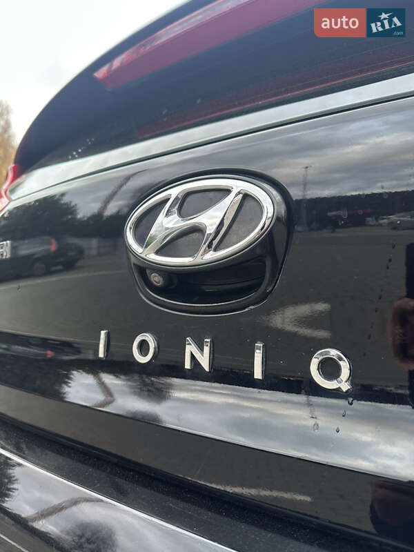 Хэтчбек Hyundai Ioniq 2017 в Луцке фото 40 Хэтчбек Hyundai Ioniq 2017 в Луцке