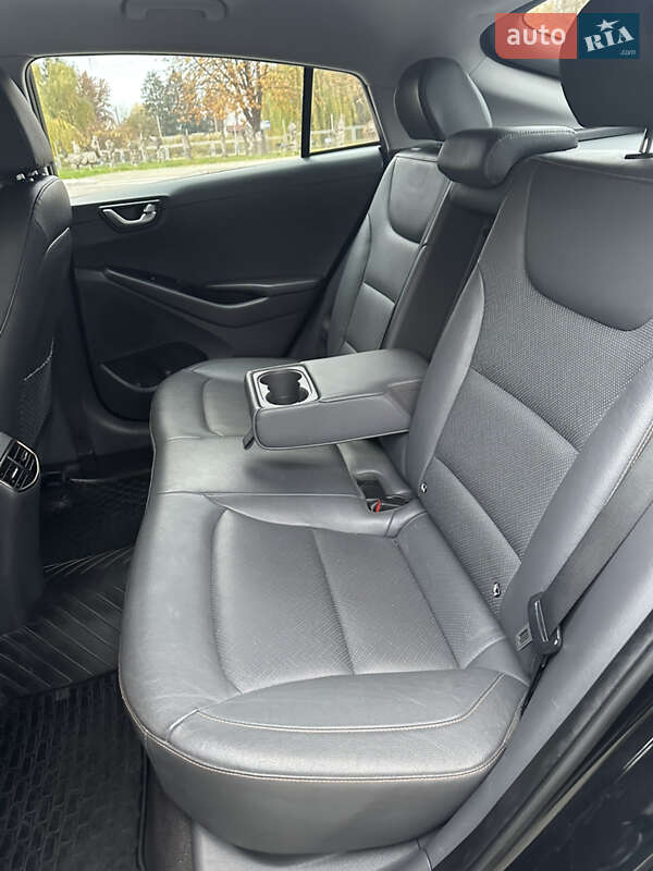 Хэтчбек Hyundai Ioniq 2017 в Луцке фото 70 Хэтчбек Hyundai Ioniq 2017 в Луцке