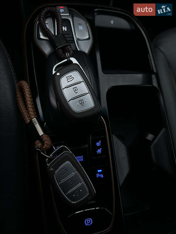 Хэтчбек Hyundai Ioniq 2017 в Луцке фото 91 Хэтчбек Hyundai Ioniq 2017 в Луцке