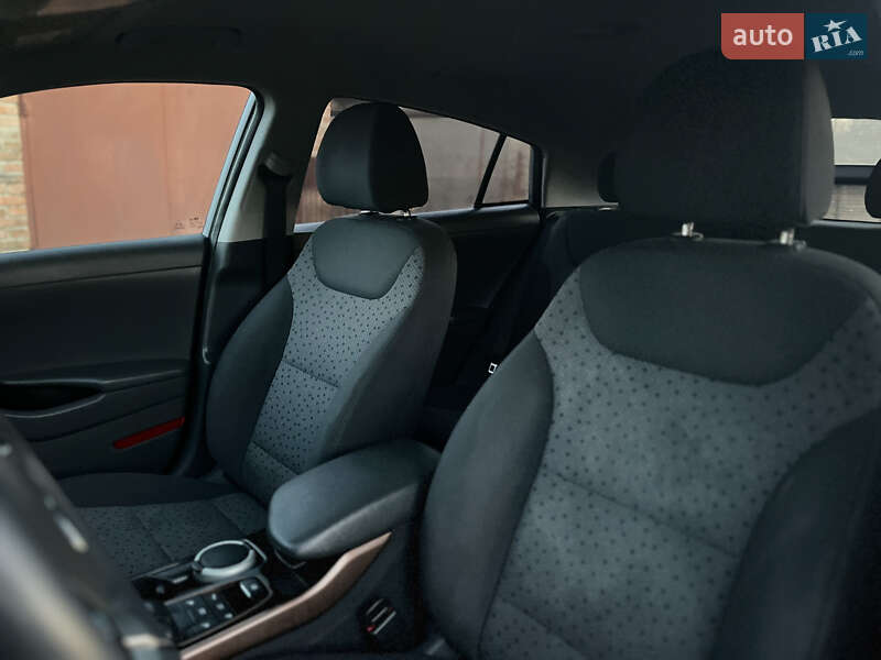 Хэтчбек Hyundai Ioniq 2016 в Владимире