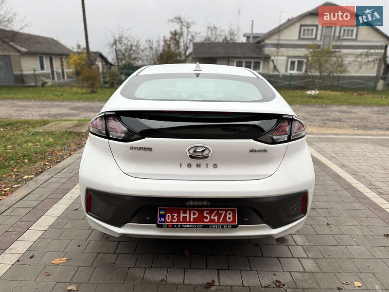 Лифтбек Hyundai Ioniq 2021 в Тернополе фото 4 Лифтбек Hyundai Ioniq 2021 в Тернополе
