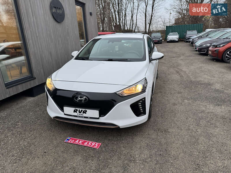 Хэтчбек Hyundai Ioniq 2018 в Тернополе фото 2 Хэтчбек Hyundai Ioniq 2018 в Тернополе