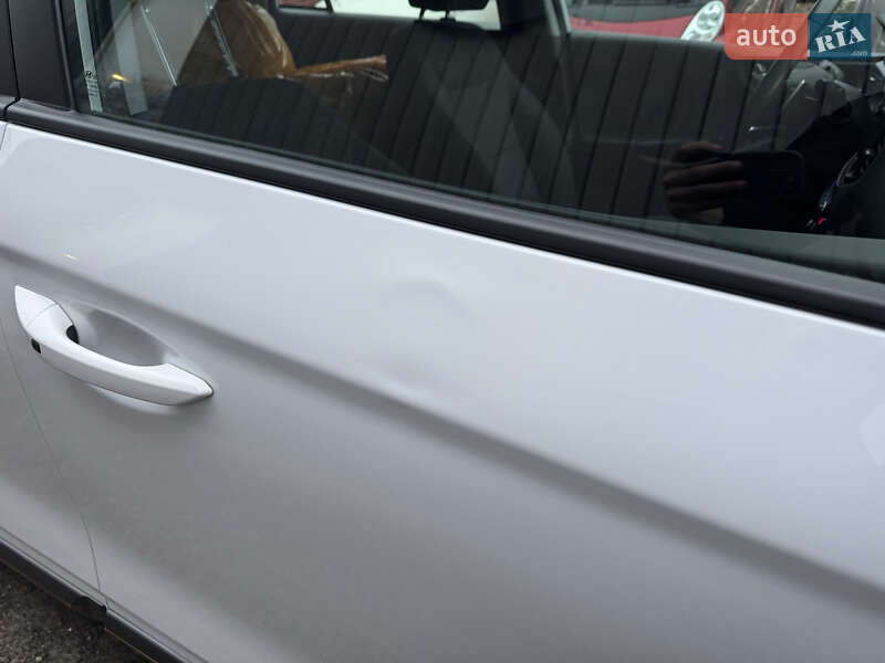 Хэтчбек Hyundai Ioniq 2018 в Тернополе фото 24 Хэтчбек Hyundai Ioniq 2018 в Тернополе