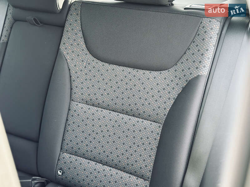 Хэтчбек Hyundai Ioniq 2017 в Кременчуге