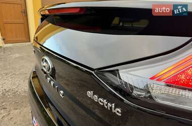 Лифтбек Hyundai Ioniq 2020 в Львове
