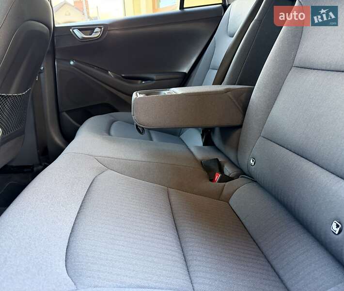 Лифтбек Hyundai Ioniq 2020 в Львове фото 64 Лифтбек Hyundai Ioniq 2020 в Львове