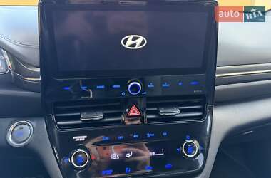 Лифтбек Hyundai Ioniq 2020 в Львове