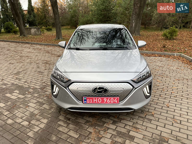 Лифтбек Hyundai Ioniq 2020 в Луцке