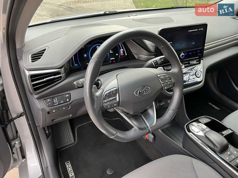 Лифтбек Hyundai Ioniq 2020 в Луцке