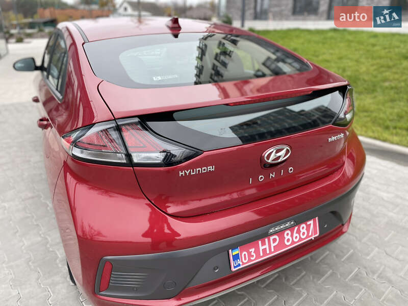 Лифтбек Hyundai Ioniq 2022 в Кропивницком фото 10 Лифтбек Hyundai Ioniq 2022 в Кропивницком