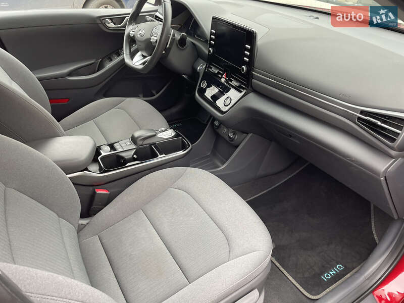 Лифтбек Hyundai Ioniq 2022 в Кропивницком фото 20 Лифтбек Hyundai Ioniq 2022 в Кропивницком
