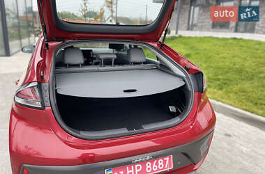 Лифтбек Hyundai Ioniq 2022 в Кропивницком