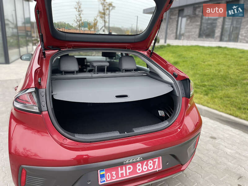 Лифтбек Hyundai Ioniq 2022 в Кропивницком фото 17 Лифтбек Hyundai Ioniq 2022 в Кропивницком