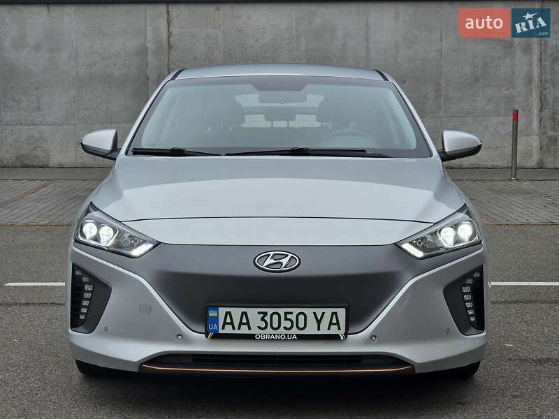 Лифтбек Hyundai Ioniq 2019 в Киеве