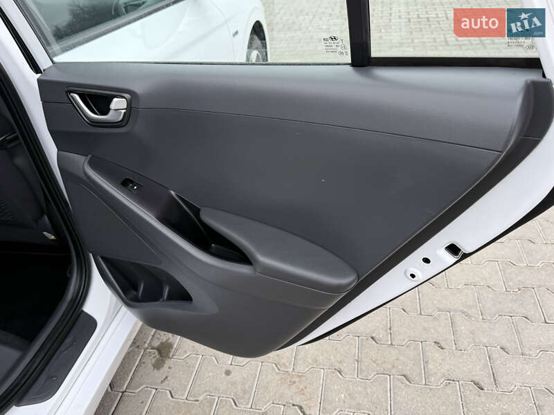 Хэтчбек Hyundai Ioniq 2019 в Тернополе фото 24 Хэтчбек Hyundai Ioniq 2019 в Тернополе