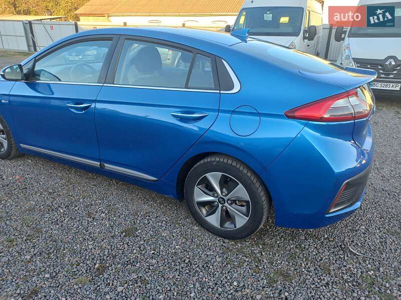 Хетчбек Hyundai Ioniq 2017 в Шептицькому