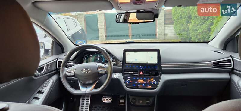 Лифтбек Hyundai Ioniq 2020 в Ровно