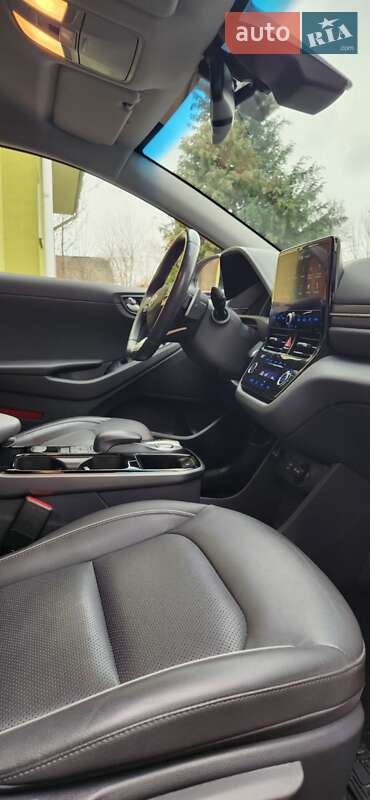 Лифтбек Hyundai Ioniq 2020 в Ровно