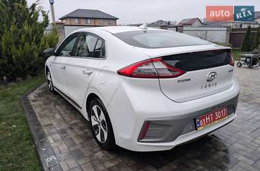 Хетчбек Hyundai Ioniq 2016 в Вінниці