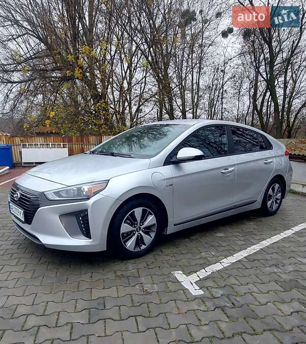 Лифтбек Hyundai Ioniq 2019 в Виннице фото 8 Лифтбек Hyundai Ioniq 2019 в Виннице