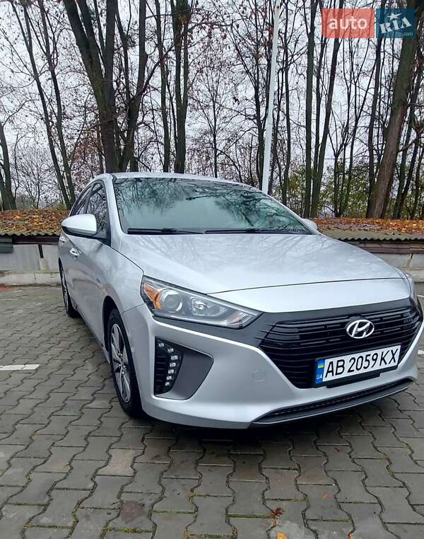Лифтбек Hyundai Ioniq 2019 в Виннице фото 17 Лифтбек Hyundai Ioniq 2019 в Виннице