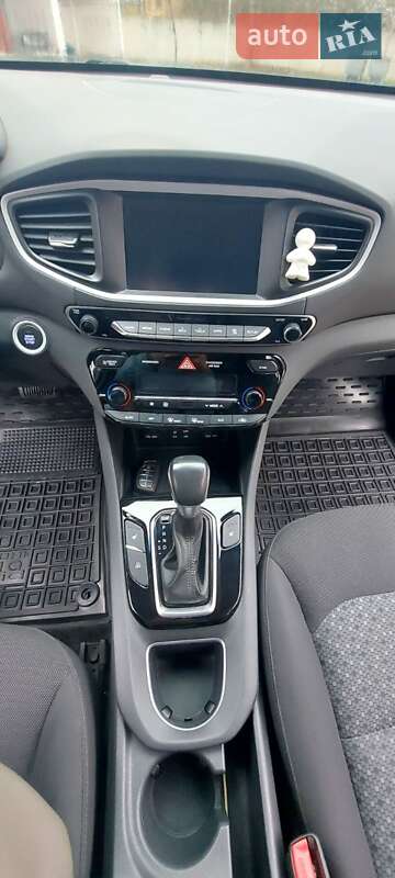 Лифтбек Hyundai Ioniq 2019 в Виннице фото 37 Лифтбек Hyundai Ioniq 2019 в Виннице