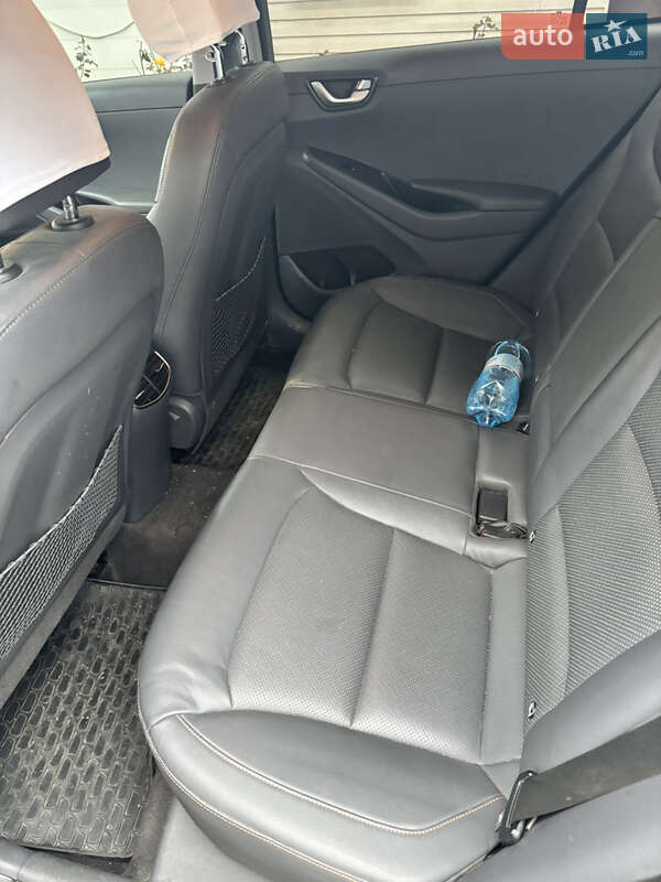 Хэтчбек Hyundai Ioniq 2017 в Полтаве