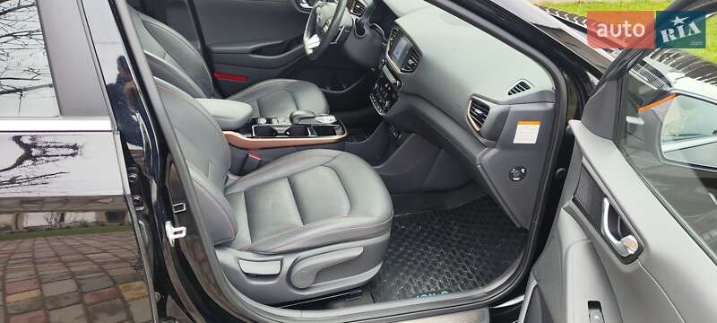 Хэтчбек Hyundai Ioniq 2018 в Городке