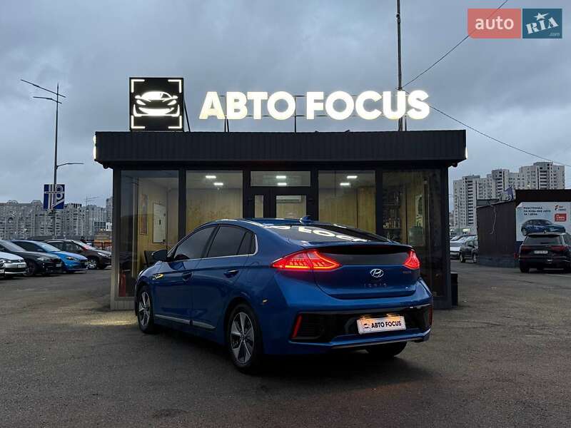Хэтчбек Hyundai Ioniq 2018 в Киеве