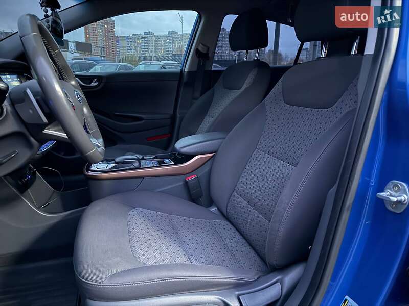 Хэтчбек Hyundai Ioniq 2018 в Киеве