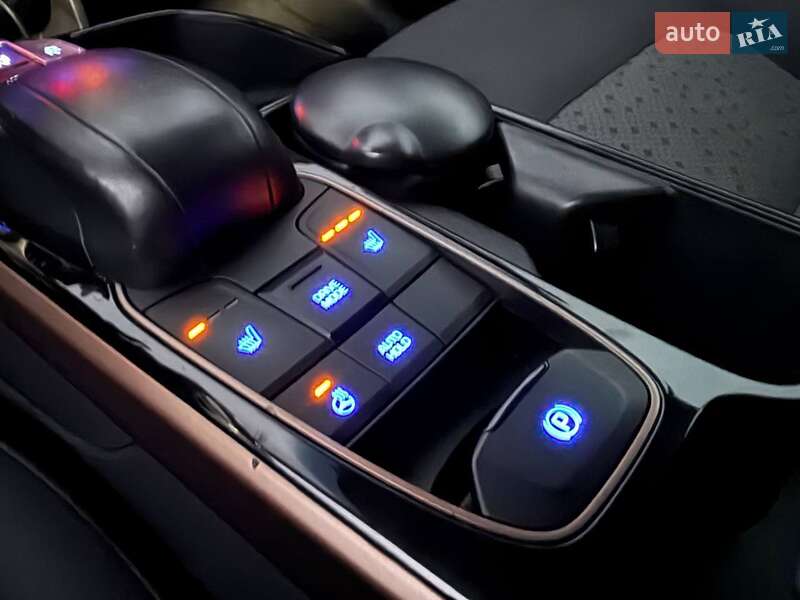 Хэтчбек Hyundai Ioniq 2018 в Киеве