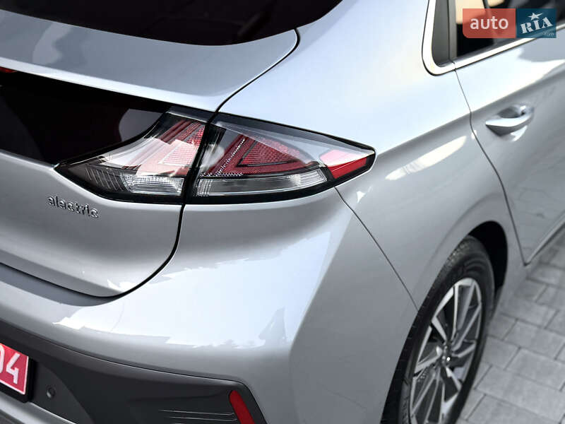 Лифтбек Hyundai Ioniq 2020 в Тернополе фото 12 Лифтбек Hyundai Ioniq 2020 в Тернополе