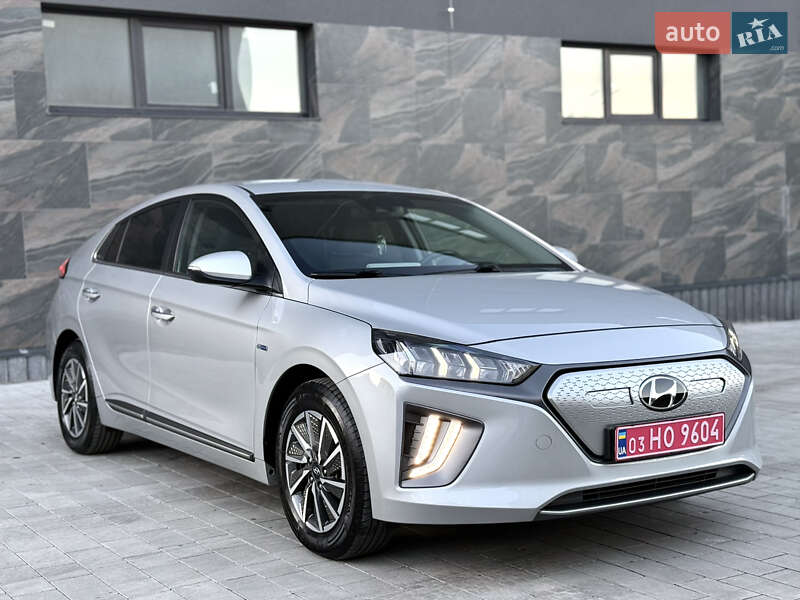 Лифтбек Hyundai Ioniq 2020 в Тернополе фото 24 Лифтбек Hyundai Ioniq 2020 в Тернополе