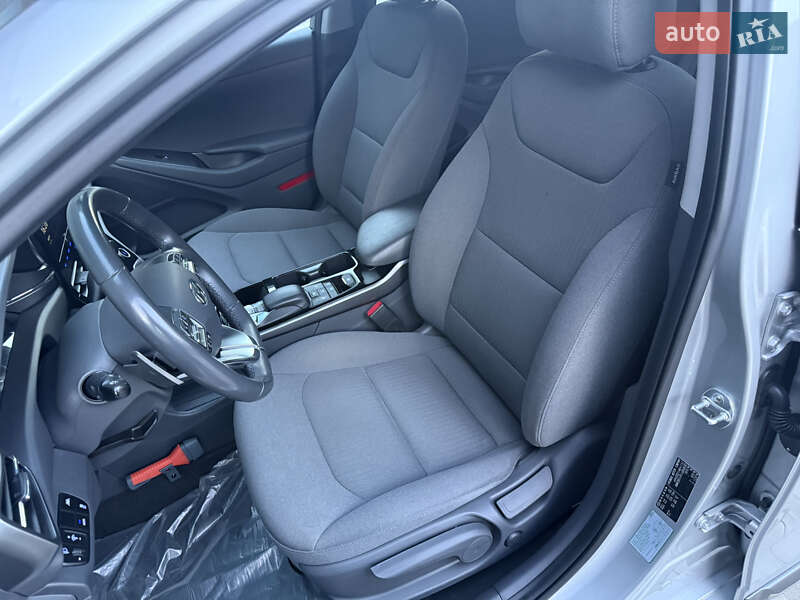 Лифтбек Hyundai Ioniq 2020 в Тернополе фото 39 Лифтбек Hyundai Ioniq 2020 в Тернополе