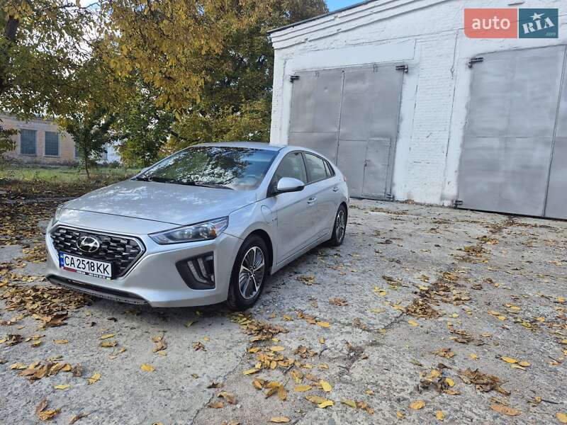 Лифтбек Hyundai Ioniq 2020 в Умани фото Лифтбек Hyundai Ioniq 2020 в Умани