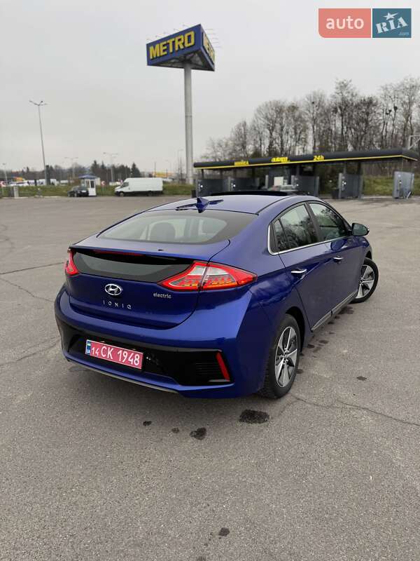 Лифтбек Hyundai Ioniq 2019 в Львове