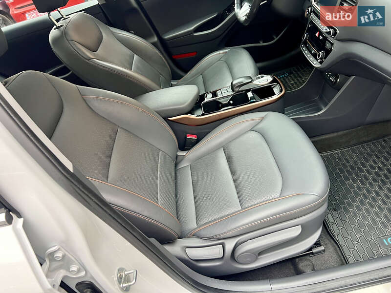 Лифтбек Hyundai Ioniq 2017 в Луцке