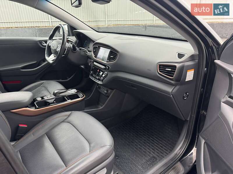 Хетчбек Hyundai Ioniq 2017 в Вінниці фото 15 Хетчбек Hyundai Ioniq 2017 в Вінниці