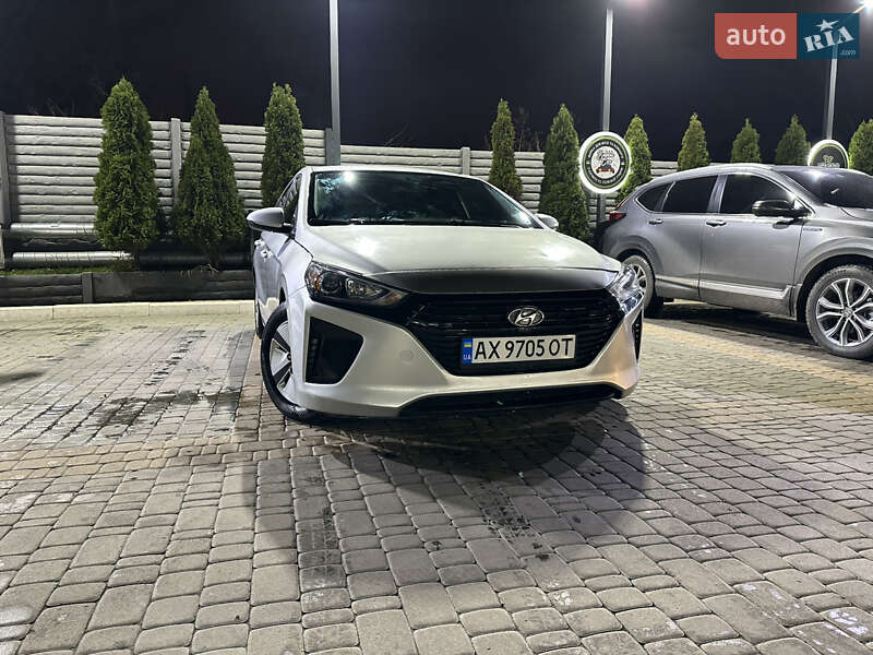 Хэтчбек Hyundai Ioniq 2017 в Харькове