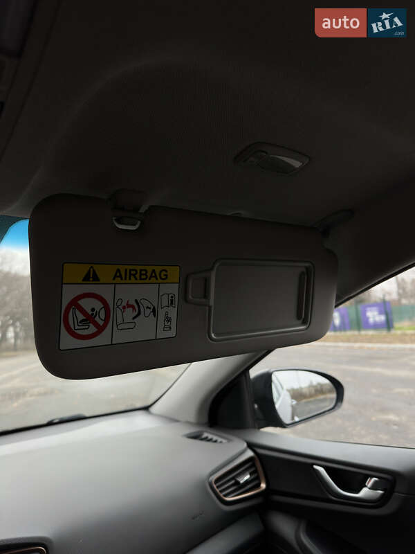 Хетчбек Hyundai Ioniq 2018 в Черкасах