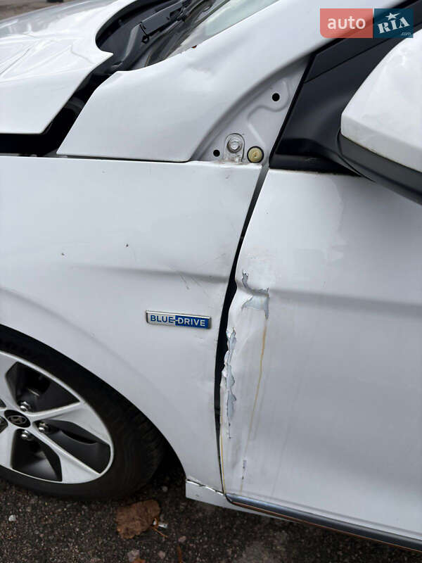Хэтчбек Hyundai Ioniq 2018 в Ровно