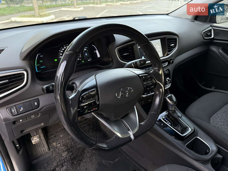 Хэтчбек Hyundai Ioniq 2017 в Одессе