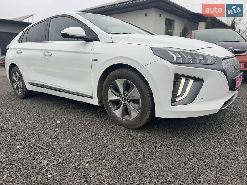 Ліфтбек Hyundai Ioniq 2020 в Рівному фото 8 Ліфтбек Hyundai Ioniq 2020 в Рівному