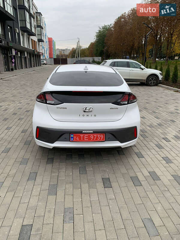 Лифтбек Hyundai Ioniq 2020 в Ровно