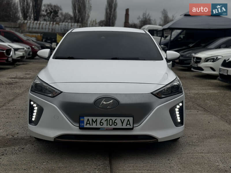 Хэтчбек Hyundai Ioniq 2017 в Житомире