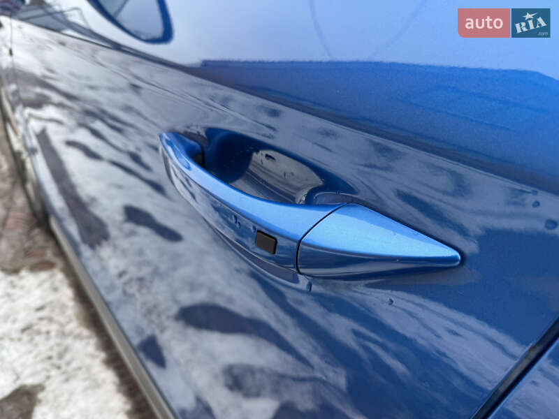 Хэтчбек Hyundai Ioniq 2017 в Ровно фото 11 Хэтчбек Hyundai Ioniq 2017 в Ровно