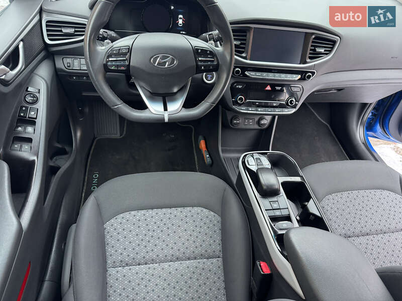 Хэтчбек Hyundai Ioniq 2017 в Ровно фото 29 Хэтчбек Hyundai Ioniq 2017 в Ровно