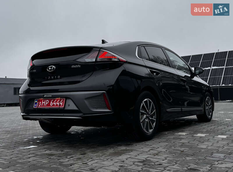 Лифтбек Hyundai Ioniq 2020 в Владимире