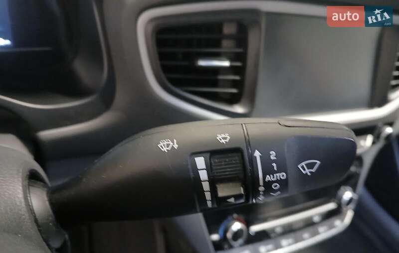 Хэтчбек Hyundai Ioniq 2018 в Ровно фото 18 Хэтчбек Hyundai Ioniq 2018 в Ровно