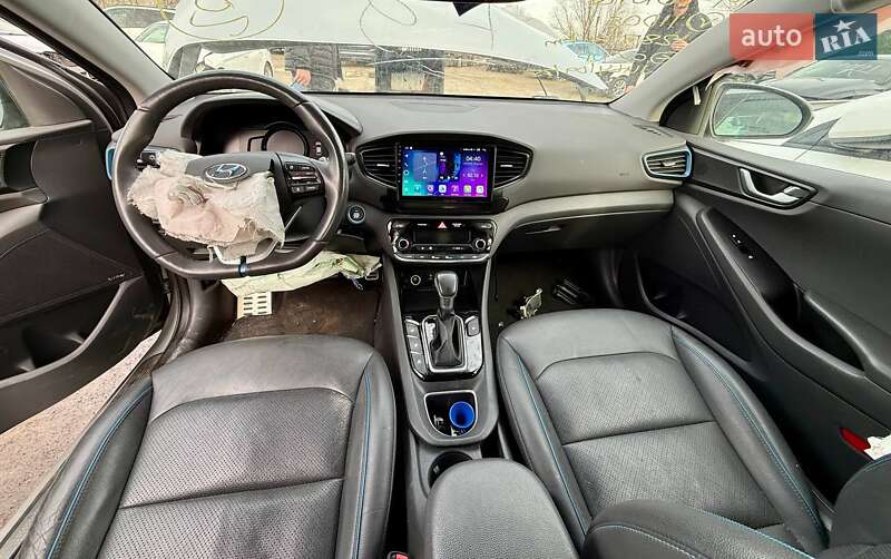 Хэтчбек Hyundai Ioniq 2018 в Киеве фото 23 Хэтчбек Hyundai Ioniq 2018 в Киеве